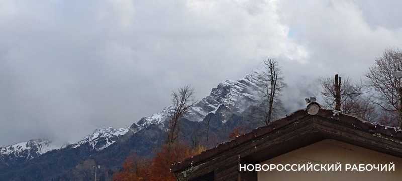До Нового года остался 1 день! А вам по карману уехать из Новороссийска в горы, на снег?