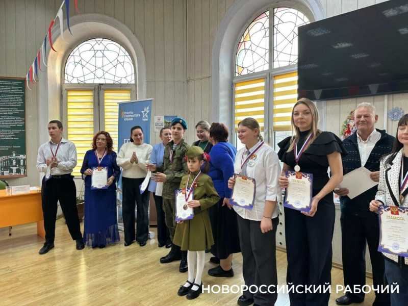 &laquo;Это не просто солдаты!&raquo;. В Новороссийске прошел поэтический конкурс в поддержку СВО