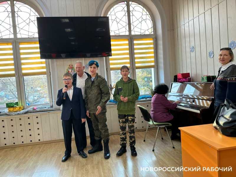 &laquo;Это не просто солдаты!&raquo;. В Новороссийске прошел поэтический конкурс в поддержку СВО