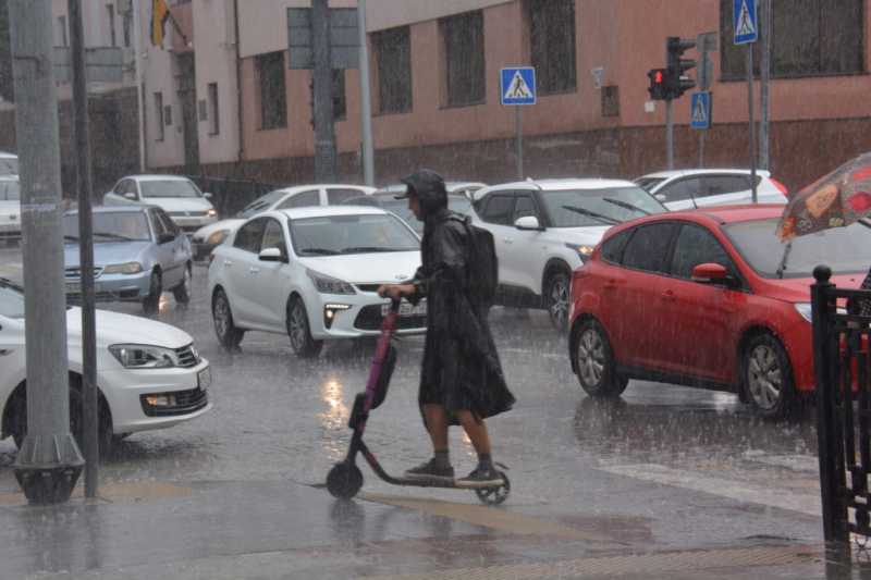 Гарантий безопасности нет ни у кого. В Новороссийске пытаются решить проблему электросамокатов