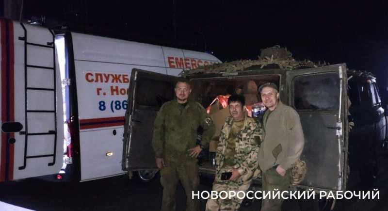 Главный спасатель Новороссийска Алексей Одеров закрывает люки, возит гуманитарку и выручает котиков