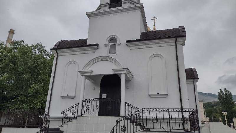 Храм на Шесхарисе родился заново. В Новороссийске прошел чин освящения