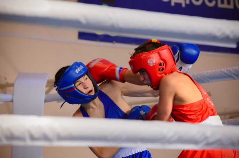 История чемпионов. Бокс в Новороссийске начинался на Портовой