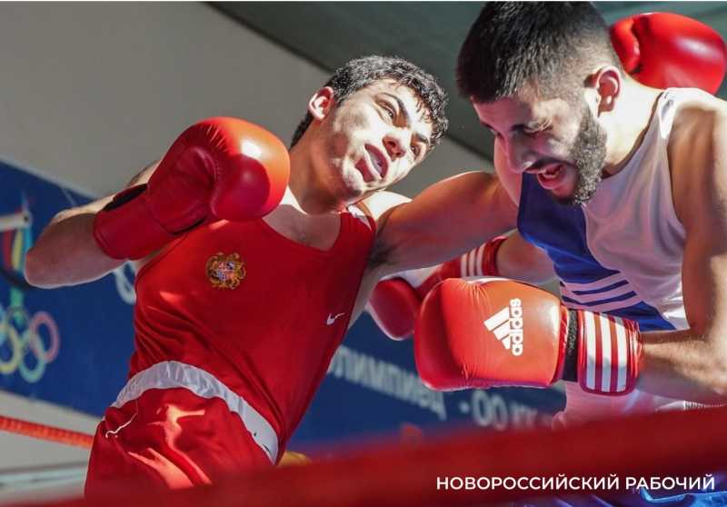 История чемпионов. Бокс в Новороссийске начинался на Портовой