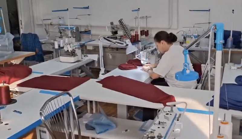 Юные новороссийцы мечтают стать портными: путь в мир моды начинается со школы