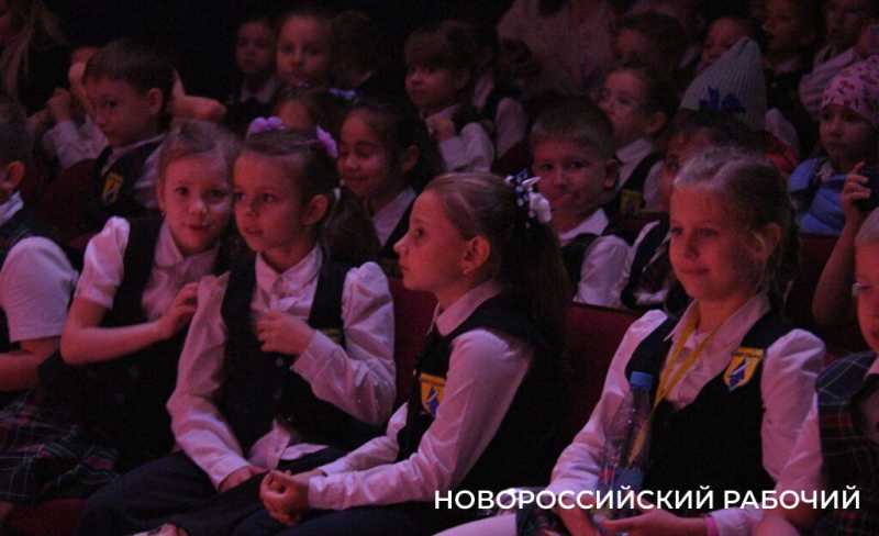 Какие спектакли новороссийские дети увидят на Новый год?