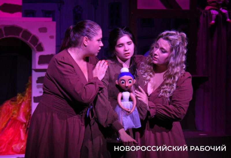 Какие спектакли новороссийские дети увидят на Новый год?
