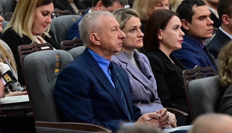 На аппаратном совещании полицейские рассказали о работе Управления МВД России по г. Новороссийску и поблагодарили сотрудников администрации за совместную работу