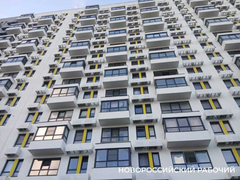 &laquo;Нас бросили в беде!&raquo; &mdash; утверждают жители домов, пострадавших во время атаки БПЛА