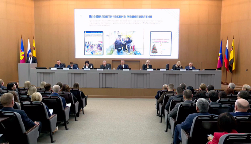 Новороссийцам напомнили о необходимости соблюдать меры безопасности в новогодние праздники