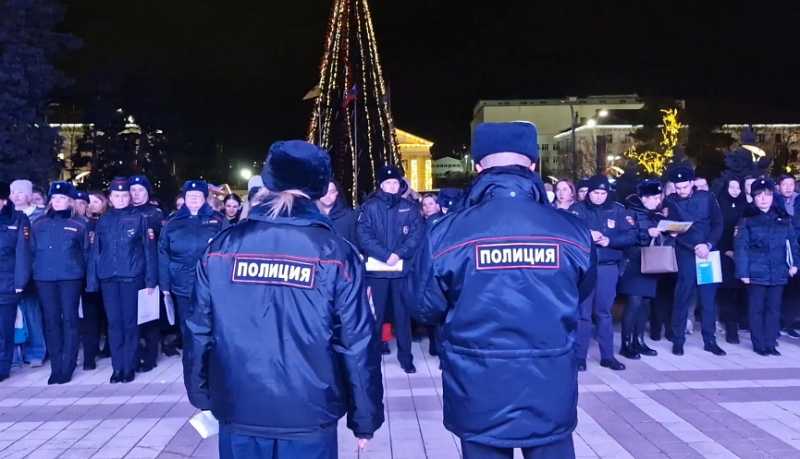 Новороссийские полицейские провели профилактическое мероприятие по соблюдению краевого &laquo;детского&raquo; закона