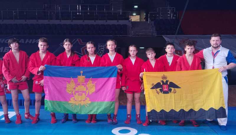 Новороссийские спортсмены показали высокий уровень подготовки на &laquo;Школьной лиге самбо&raquo; &laquo;Время первых&raquo;