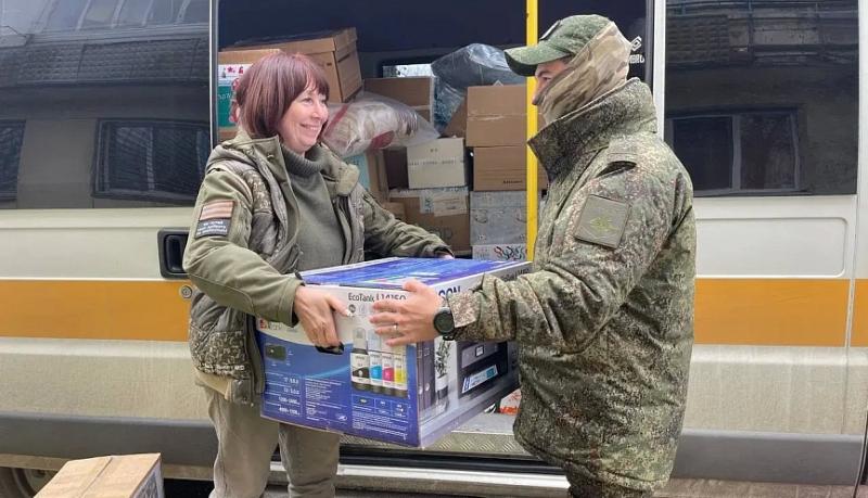 Новороссийские волонтеры доставили новогодние подарки на передовую СВО