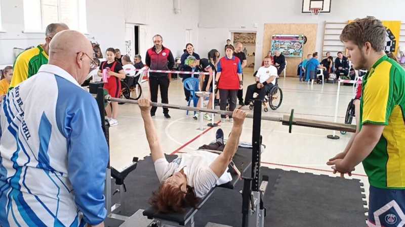 Пауэрлифтеры Новороссийска завоевали медали спартакиады побережья Черного моря