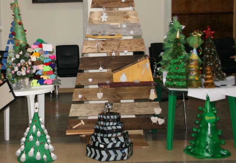 Праздник во время ограничений. В Новороссийске отметят Новый год с чувством и пониманием