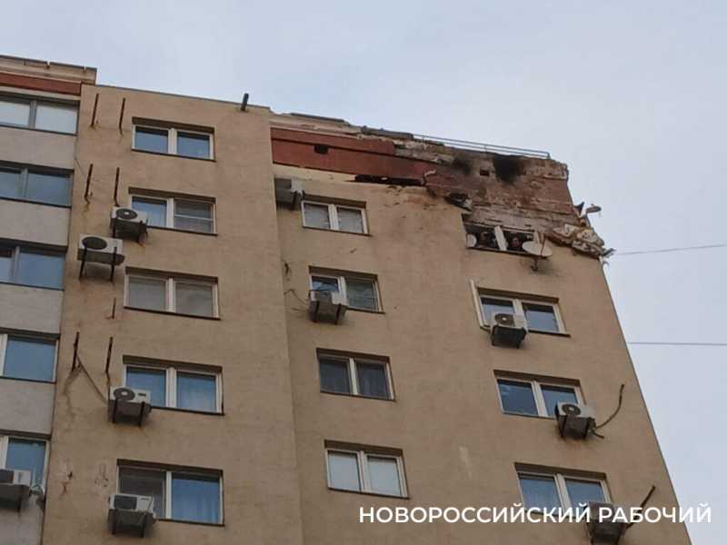 Разбитые витражи после атаки БПЛА в Новороссийске восстановит застройщик и УК