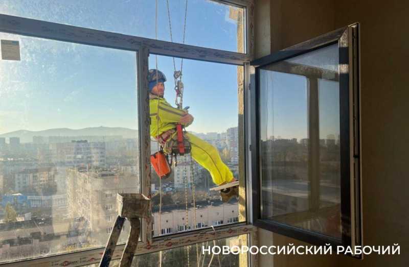 Стена на месте! В Новороссийске заканчивают ремонт пострадавших квартир во время майской атаки БПЛА