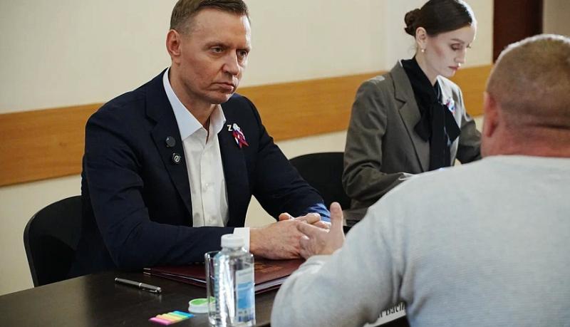 В День Конституции РФ на традиционный расширенный прием граждан обратились 75 новороссийцев