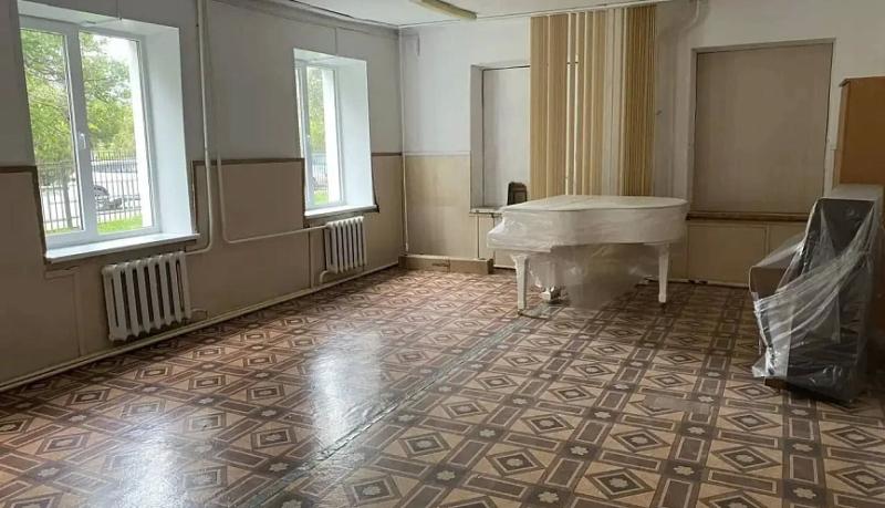 В Детской школе искусств станицы Раевской начался масштабный ремонт одного из учебных зданий
