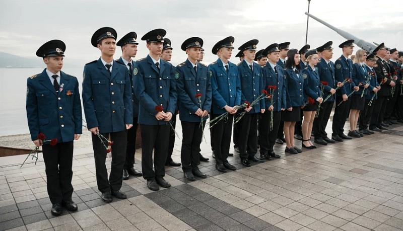 В городе-герое Новороссийске в День Неизвестного Солдата почтили память воинов, без вести пропавших на полях сражений