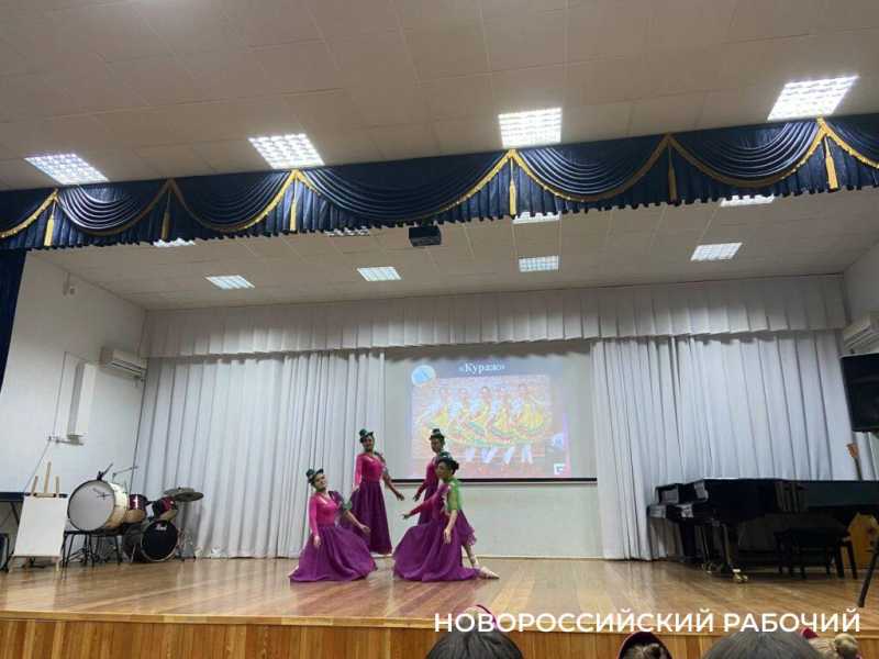 В музыкальном колледже Новороссийска почтили память хореографа масштабным концертом