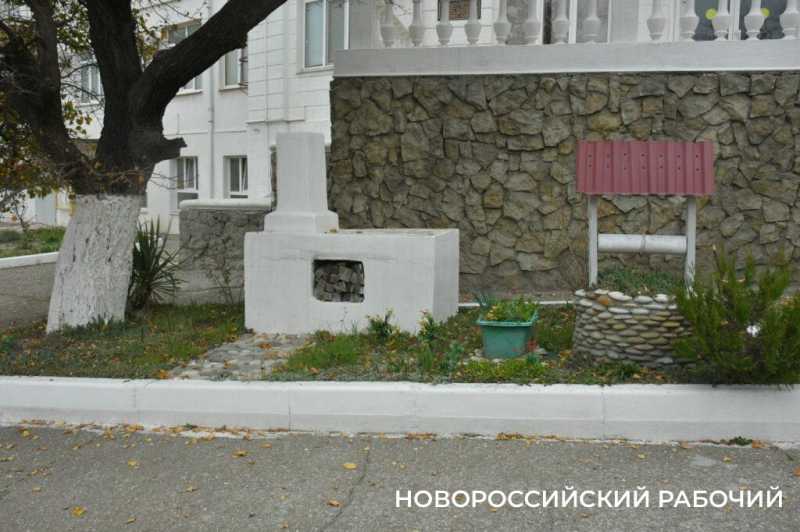 В Новороссийске Наталья Черноиванова &laquo;ставит&raquo; руку особенным штукатурам. Кто возьмет на работу детей с ОВЗ