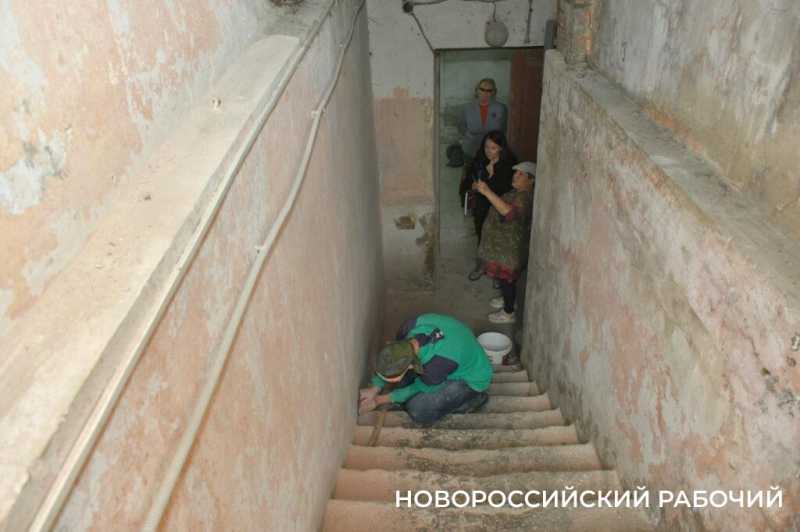 В Новороссийске Наталья Черноиванова &laquo;ставит&raquo; руку особенным штукатурам. Кто возьмет на работу детей с ОВЗ