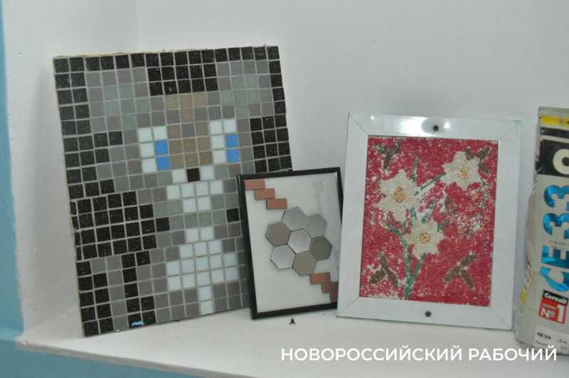 В Новороссийске Наталья Черноиванова &laquo;ставит&raquo; руку особенным штукатурам. Кто возьмет на работу детей с ОВЗ