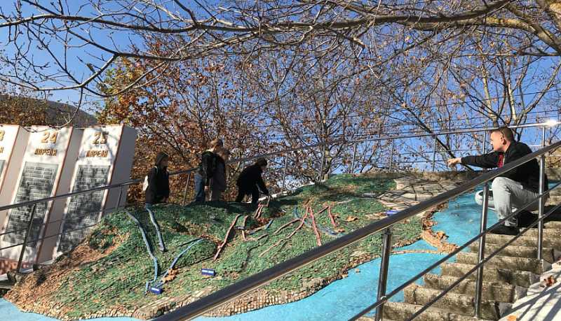 В Новороссийске организовали экскурсию по местам боевой слав для молодёжи и членов национально-культурных обществ города-героя