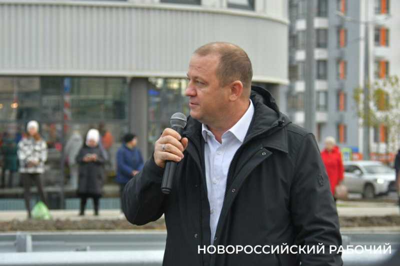 В Новороссийске открыли транспортную развязку. Обкатываем. Привыкаем