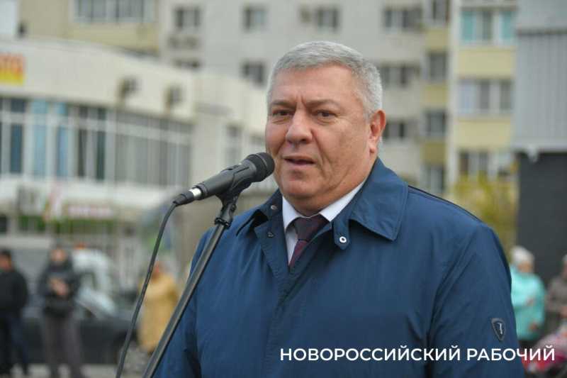 В Новороссийске открыли транспортную развязку. Обкатываем. Привыкаем