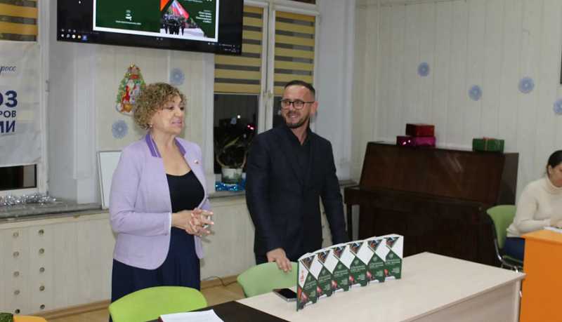 В Новороссийске презентовали первый городской литературно-художественный альманах &laquo;Семь ветров&raquo;