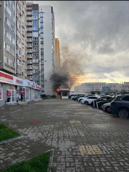 В Новороссийске продолжается тление мусора на Щелбе