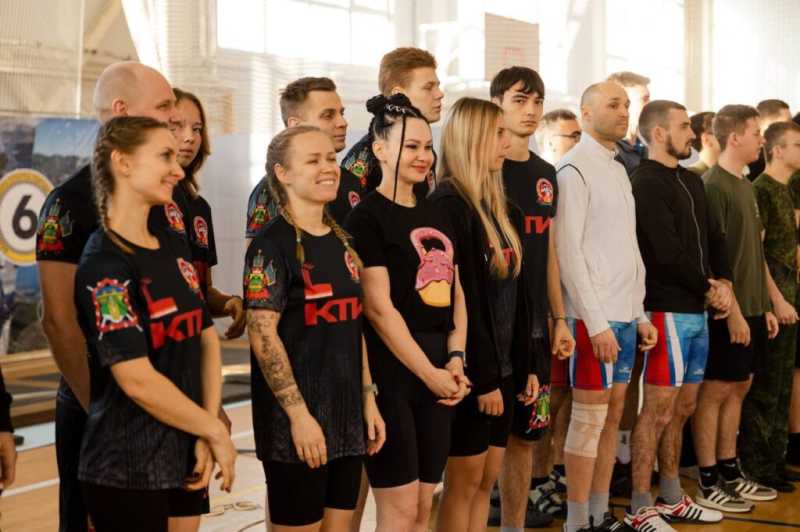 В Новороссийске прошел новогодний турнир по гиревому спорту