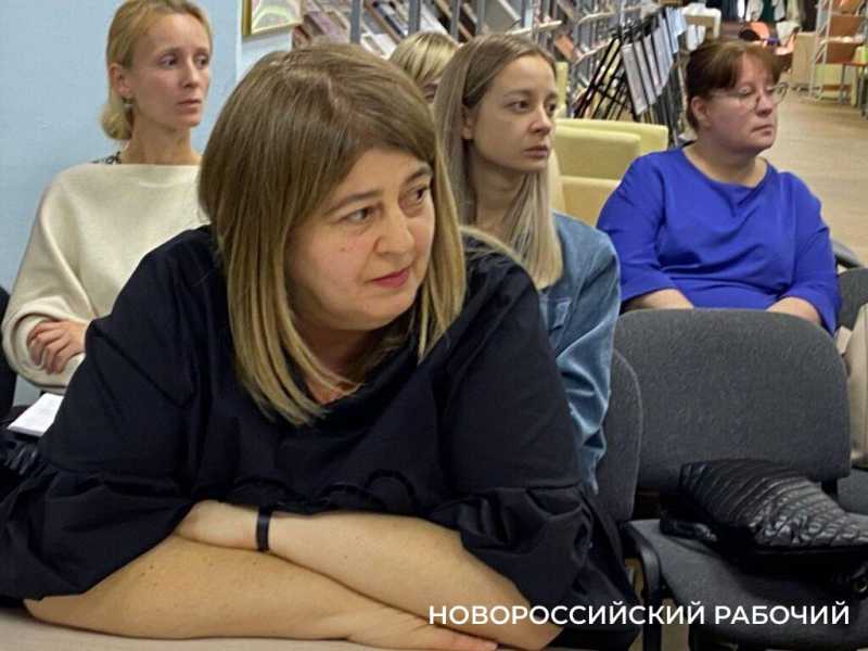 В Новороссийске создадут экспозицию об участниках СВО и обучат директоров школьных музеев