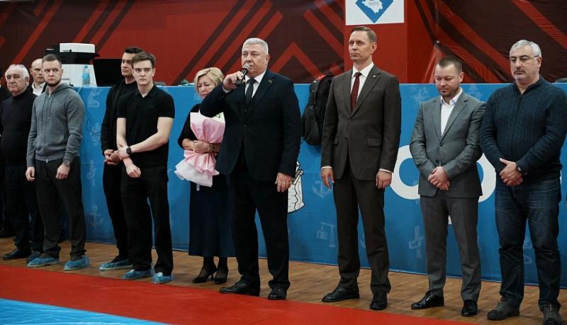 В Новороссийске стартовал Всероссийский турнир по самбо, посвященный памяти Почетного гражданина города-героя Андрея Владимировича Фомина