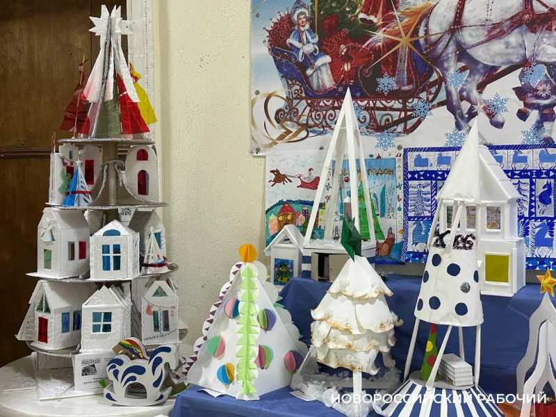 В Новороссийске выбрали лучшие &laquo;Черноморские Елки&raquo;