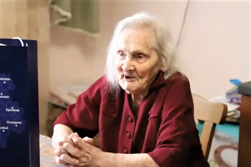 Вениамин Кондратьев поздравил ветерана Великой Отечественной войны из Краснодара с вековым юбилеем