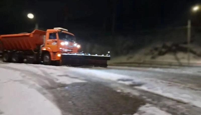 Внимание! Водителям необходимо быть внимательными и аккуратными &ndash; на дорогах Новороссийска сложная ситуация из-за непогоды
