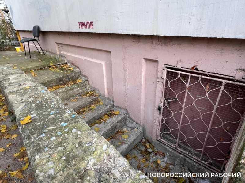 &laquo;Все закрыто!&raquo;В Новороссийске жители сами начали проверки ближайших к дому укрытий