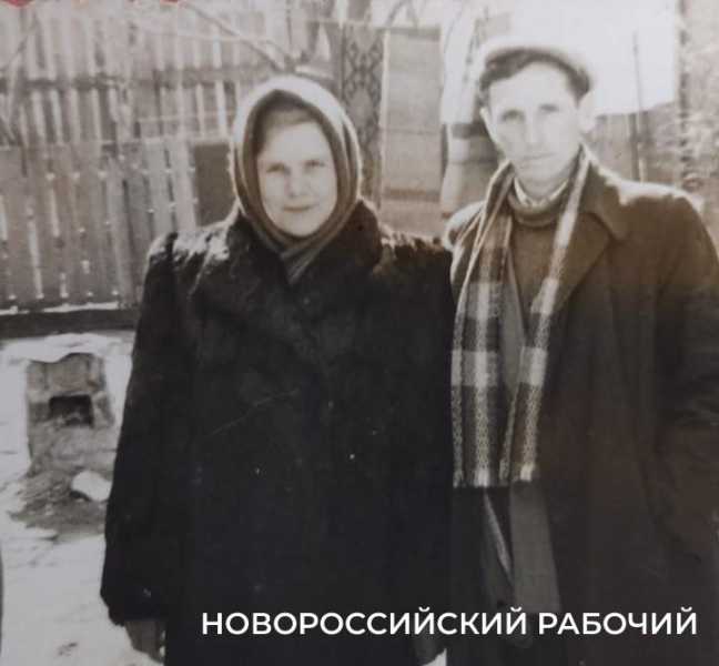 Жительница Новороссийска ищет официальную семью деда-фронтовика, чтобы проследить его боевой путь