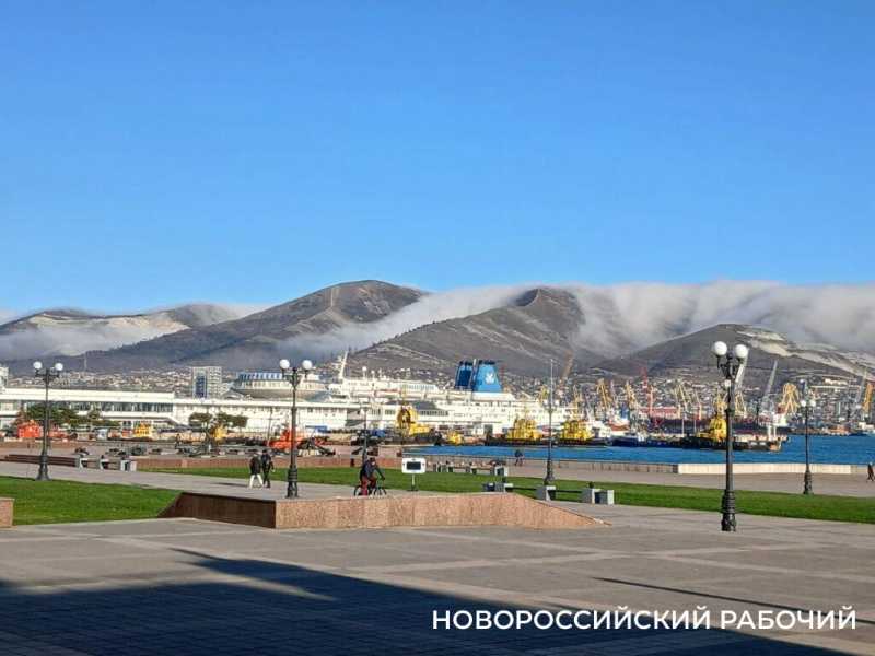 Зимние выходные в Новороссийске: норд-ост не отменил прогулок по набережной