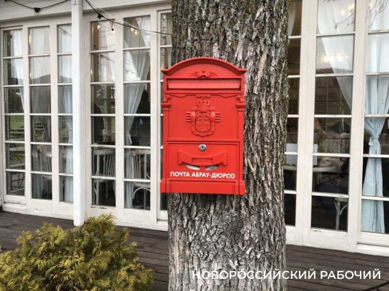 Абрау-Дюрсо новогоднее, без снега. Для настроения и воспоминаний на весь год!
