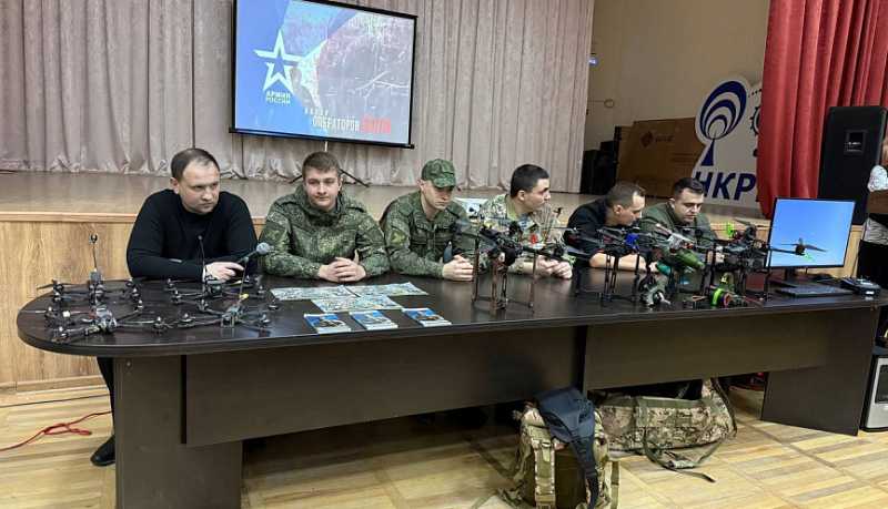 Благодаря &laquo;Союзу патриотов&raquo; студенты колледжей Новороссийска познакомились с технологиями беспилотной авиации