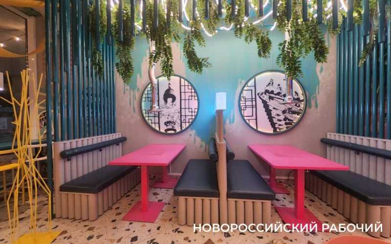 &laquo;Есть подходящие заборы!&raquo; В Новороссийске художник хочет перенести историю Новороссийска на улицы