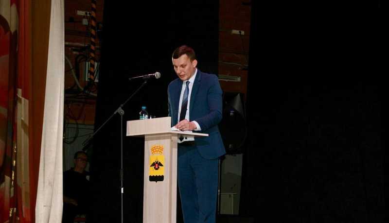 Евгенией Титков подвел итоги социально-экономического развития Центрального внутригородского района Новороссийска за 2025 год