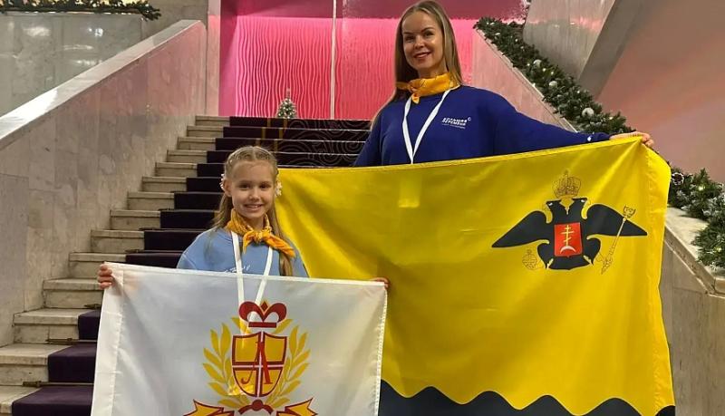 Юная финалистка &laquo;Большой Перемены&raquo; из Новороссийска привезла сувениры своим одноклассникам из Великого Устюга от Деда Мороза