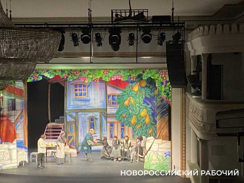 Как провести рождественские праздники в Новороссийске: Щелкунчик, &laquo;Однажды в России&raquo; и &laquo;Преступник поневоле&raquo;