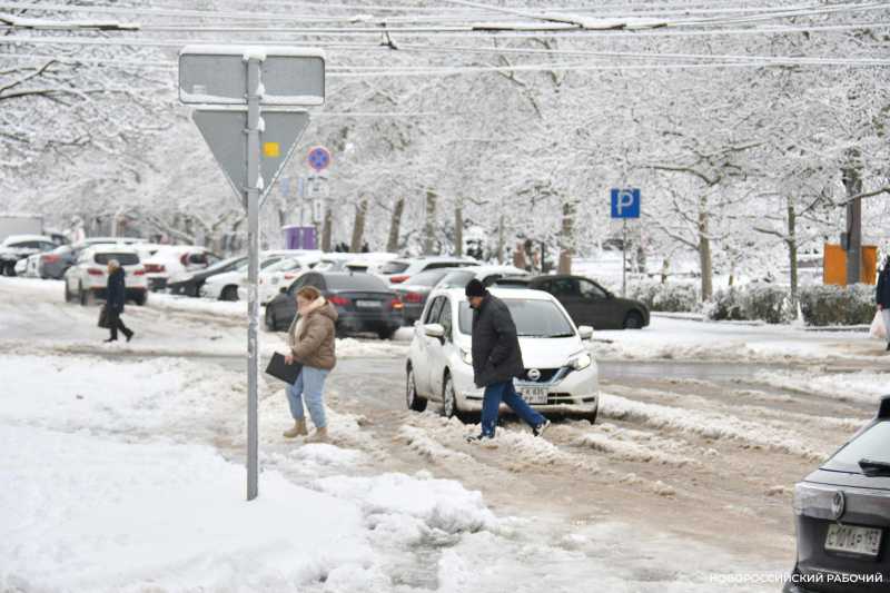 &laquo;Люди без света более суток!&raquo; Глава Новороссийска отправил замов с совещания устранять аварию
