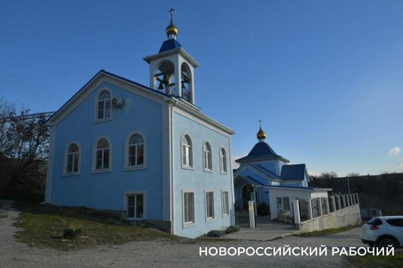 Молитвами бабушек вырос храм на земле Новороссийской! О чудесах &mdash; на Рождество